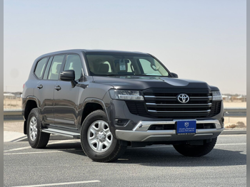 Toyota  Land Cruiser  GX  2024  Automatic  63,000 Km  6 Cylinder  Four Wheel Drive (4WD)  SUV  Gray  With Warranty
