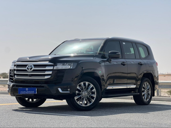 Toyota Land Cruiser GXR Twin Turbo 2023 Automatic 63,000 Km 6 Cylinder Four Wheel Drive (4WD) SUV Black