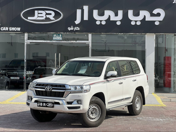 Toyota  Land Cruiser  GXR  2020  Automatic  195,000 Km  6 Cylinder  Four Wheel Drive (4WD)  SUV  White