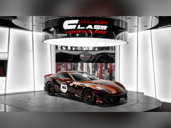 فيراري  812  2023  اوتوماتيك  219 كم  12 سلندر  دفع كلي مستمر  كوبيه \ سبورت  عنابي