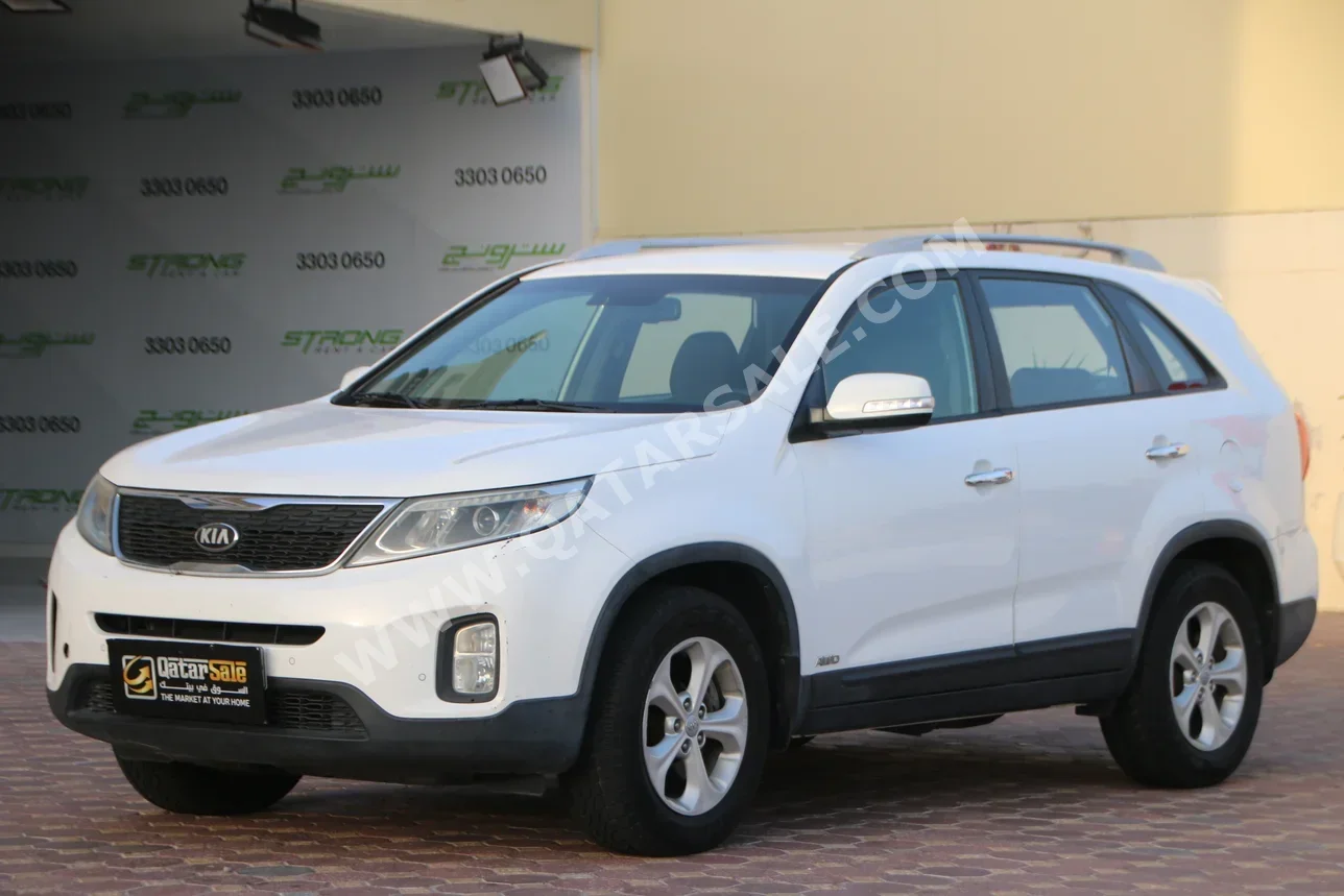 كيا  سورينتو  3.5  2013  اوتوماتيك  161,000 كم  6 سلندر  دفع كلي مستمر  اس يو في  أبيض