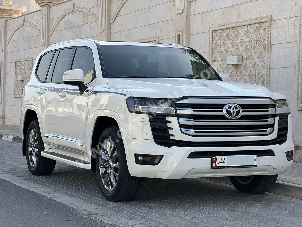 تويوتا لاند كروزر جي اكس ار توين توربو 2025 اوتوماتيك 9,000 كم 6 سلندر دفع رباعي اس يو في أبيض تحت الضمان