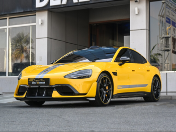 Xiaomi  SU7  Ultra  2025  Automatic  1,000 Km  0 Cylinder  All Wheel Drive (AWD)  Sedan  Yellow  With Warranty