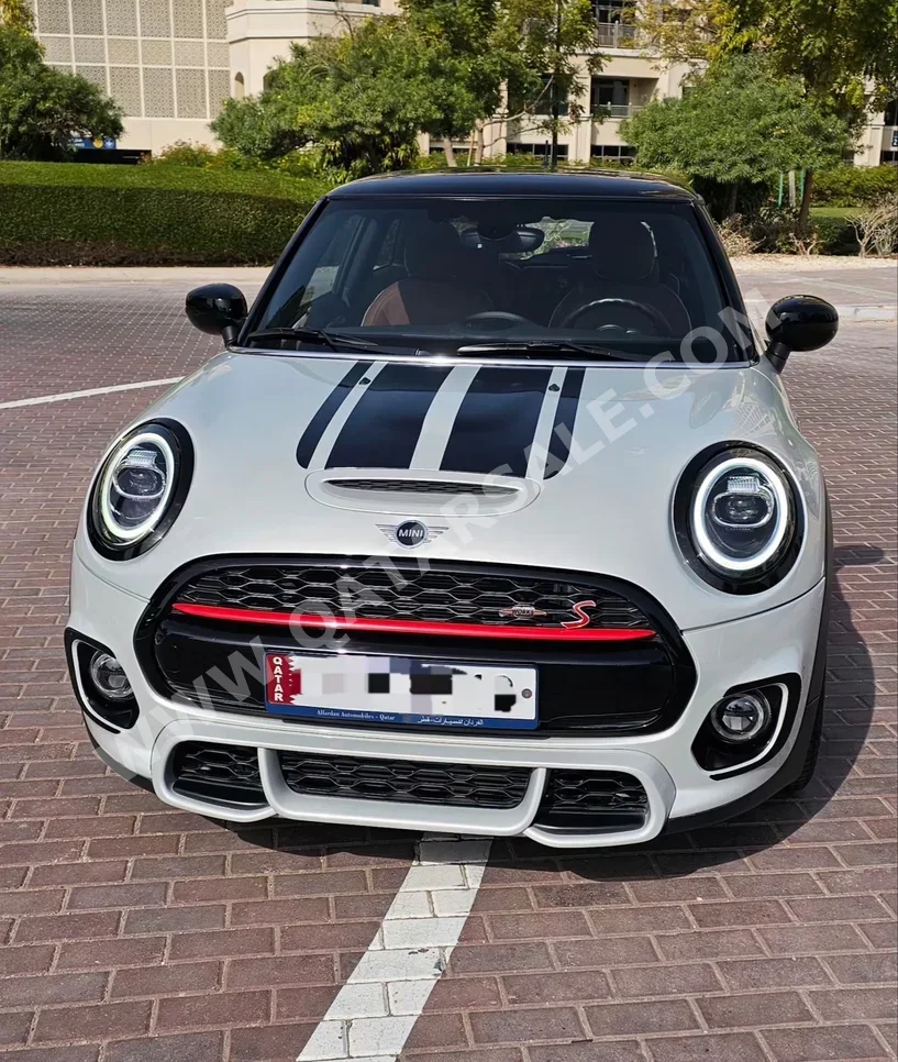 ميني  كوبر  جي سي دبليو  2020  اوتوماتيك  8,200 كم  4 سلندر  سحب امامي  كوبيه \ سبورت  بيج