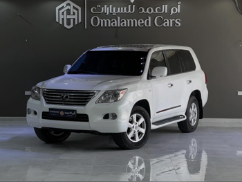 Lexus  LX  570  2009  Automatic  294,000 Km  8 Cylinder  Four Wheel Drive (4WD)  SUV  White