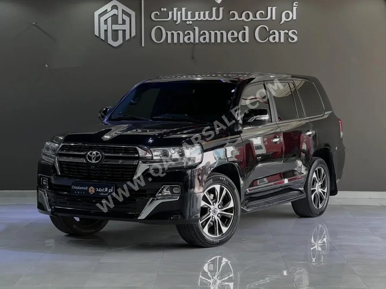 Toyota  Land Cruiser  VXR  2019  Automatic  181,000 Km  8 Cylinder  Four Wheel Drive (4WD)  SUV  Black