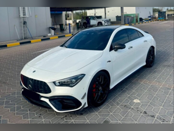 مرسيدس - بنز  سي ال ايه  45 اس اي ام جي  2022  اوتوماتيك  56,000 كم  4 سلندر  دفع رباعي  سيدان  أبيض و أسود  تحت الضمان