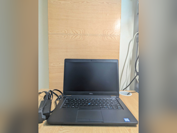 Laptops Dell  - Latitude  2019  - Black  - Windows 11  - Intel  - Core i7  -Memory (Ram): 8 GB