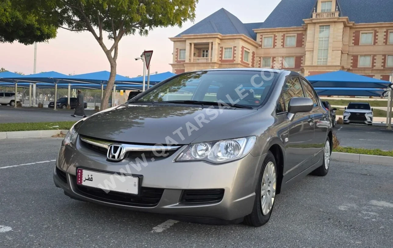 هوندا  سيفيك  LXI  2008  اوتوماتيك  56,000 كم  4 سلندر  سحب امامي  سيدان  رمادي