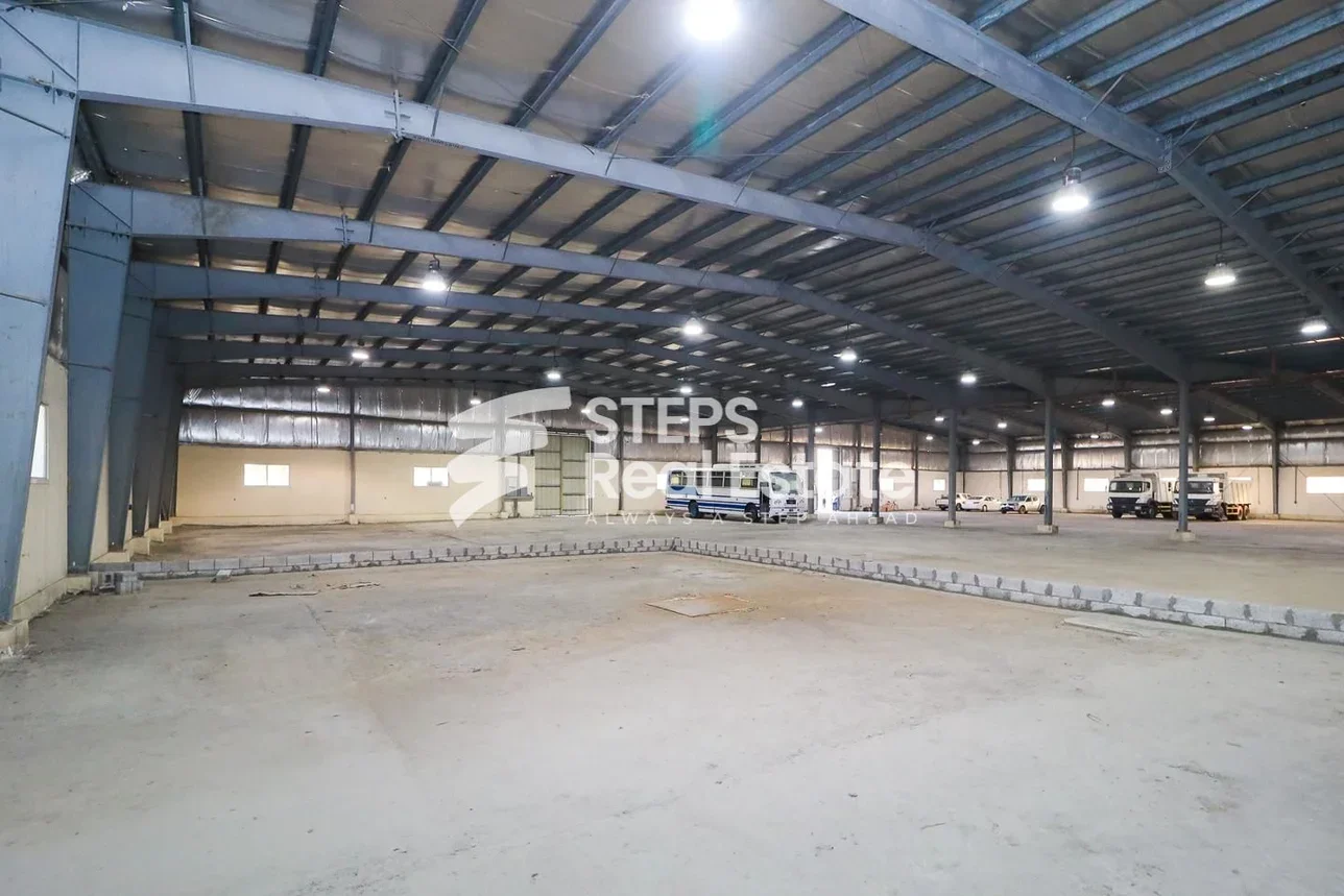 Warehouses & Stores - Al Rayyan  - Industrial Area  -Area Size: 4000 Square Meter