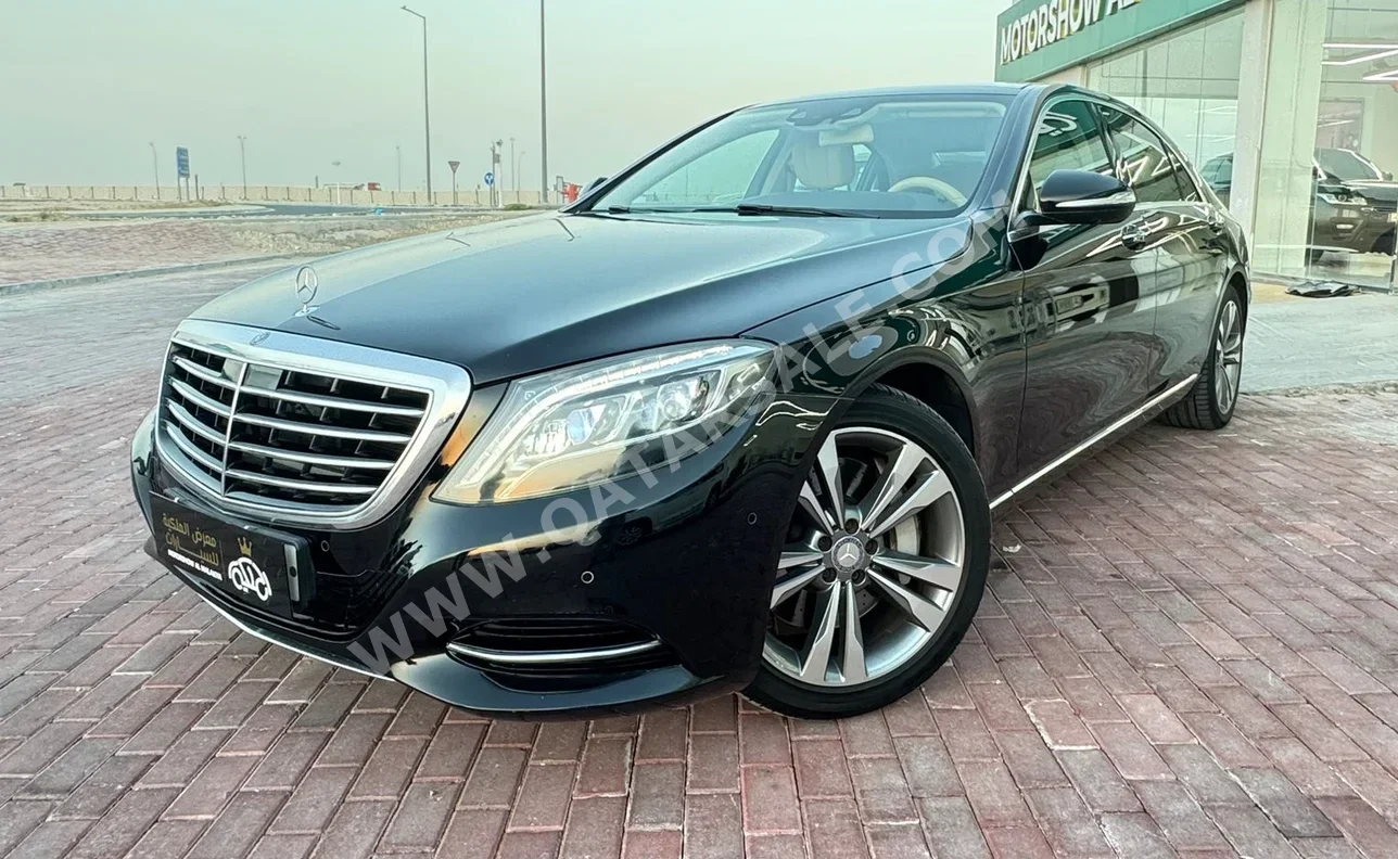 Mercedes-Benz  S-Class  400  2015  Automatic  70,000 Km  6 Cylinder  Rear Wheel Drive (RWD)  Sedan  Black