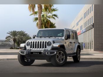 جييب  رانجلار  صحارى  2023  اوتوماتيك  52,000 كم  6 سلندر  دفع رباعي  اس يو في  فضي  تحت الضمان