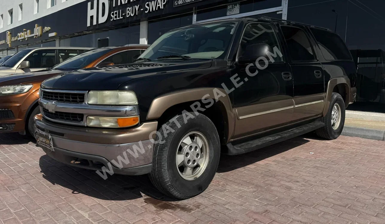 Chevrolet Suburban 2003 Automatic 110,000 Km 8 Cylinder Four Wheel Drive (4WD) SUV Black and Gold