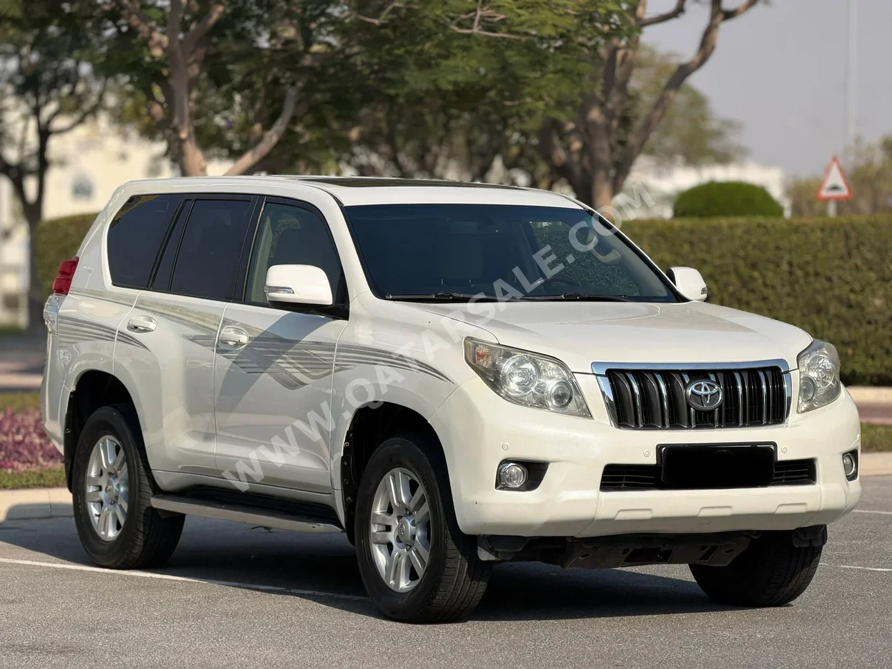 Toyota  Prado  TXL  2010  Automatic  150,000 Km  6 Cylinder  Four Wheel Drive (4WD)  SUV  White