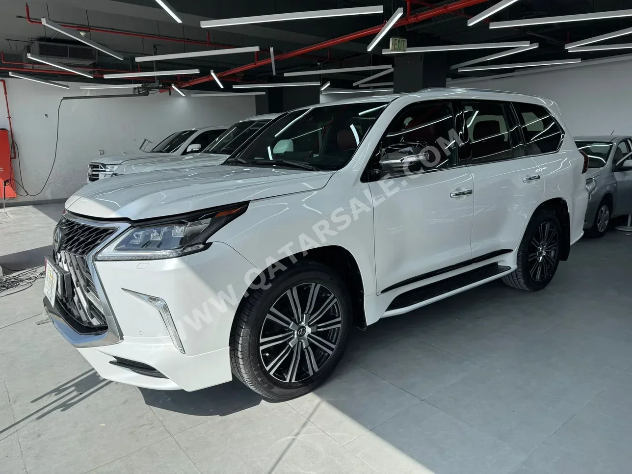 Lexus  LX  570 S  2019  Automatic  80,000 Km  8 Cylinder  Four Wheel Drive (4WD)  SUV  White