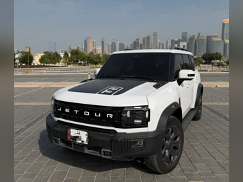 Jetour  T2  2025  Automatic  26,000 Km  4 Cylinder  Four Wheel Drive (4WD)  SUV  White  With Warranty