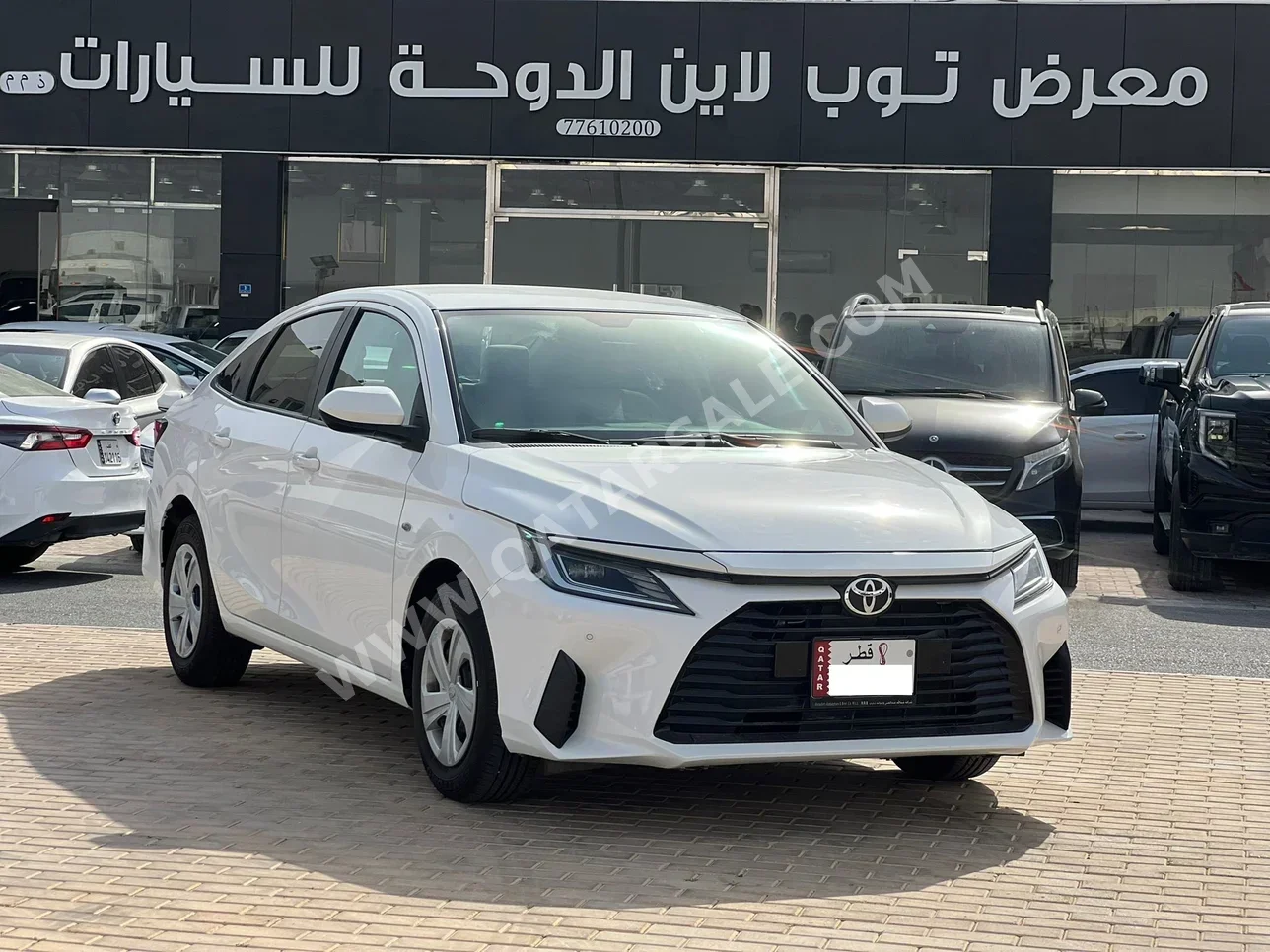 Toyota  Yaris  2022  Automatic  94,000 Km  4 Cylinder  Front Wheel Drive (FWD)  Sedan  White