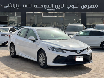 Toyota  Camry  LE  2022  Automatic  372,000 Km  4 Cylinder  Front Wheel Drive (FWD)  Sedan  White