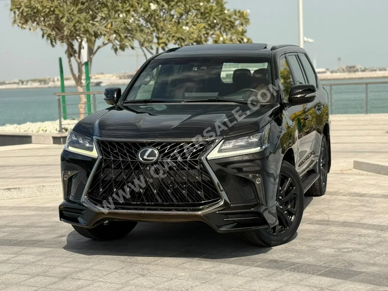 لكزس  ال اكس  570 اس بلاك ايديشن  2019  اوتوماتيك  106,000 كم  8 سلندر  دفع رباعي  اس يو في  أسود