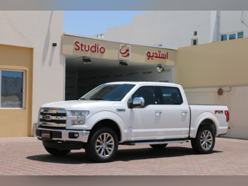 Ford F 150 Lariat 2016 Automatic 230,000 Km 8 Cylinder Four Wheel Drive (4WD) Pick Up White