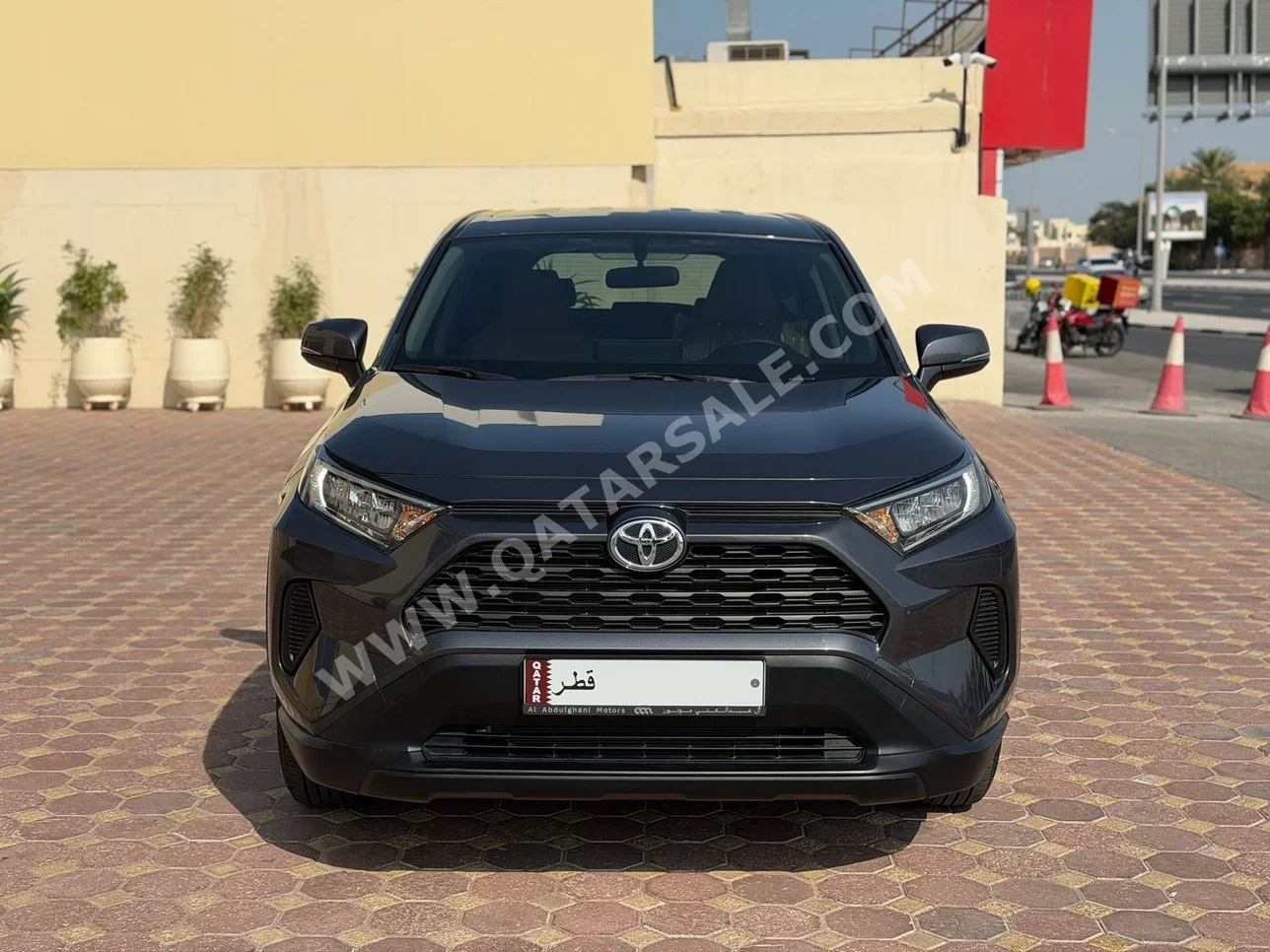 تويوتا  راف 4  2025  اوتوماتيك  700 كم  4 سلندر  دفع رباعي  اس يو في  رمادي  تحت الضمان