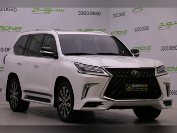 Lexus  LX  570  2018  Automatic  220,000 Km  8 Cylinder  Four Wheel Drive (4WD)  SUV  White