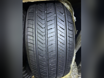 Tire & Rims Yokohama Made in Japan /  Summer  2024 mm  20"