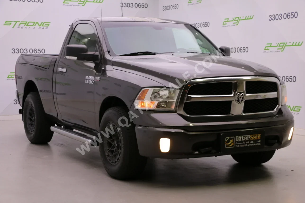 Dodge  Ram  1500  2016  Automatic  259,000 Km  8 Cylinder  Four Wheel Drive (4WD)  Pick Up  Gray