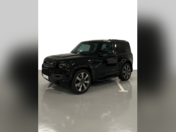 لاند روفر  ديفيندر  90 اتش اس اي  2026  اوتوماتيك  2,000 كم  6 سلندر  دفع رباعي  اس يو في  أسود  تحت الضمان