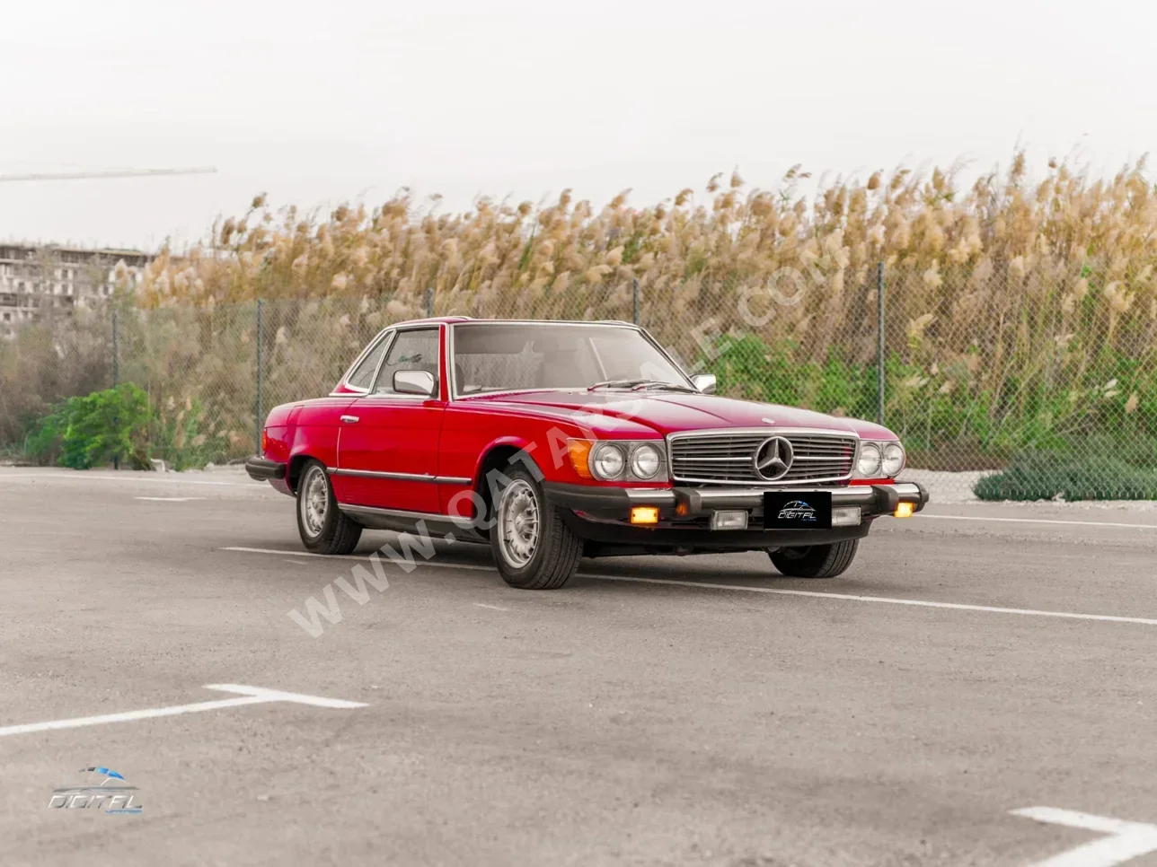مرسيدس - بنز  380 SL  1981  اوتوماتيك  142,000 كم  8 سلندر  دفع خلفي  كوبيه \ سبورت  أحمر