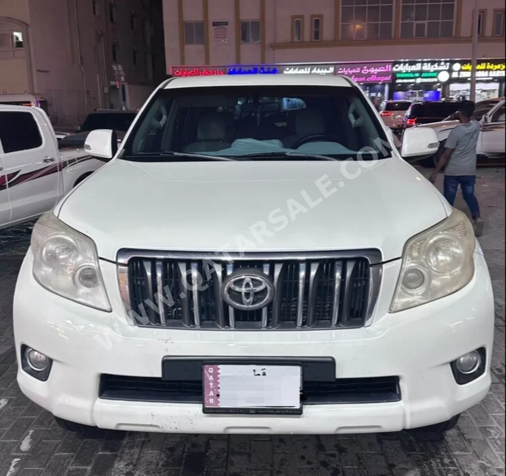 تويوتا  برادو  تي اكس ال  2013  اوتوماتيك  217,000 كم  6 سلندر  دفع رباعي  اس يو في  أبيض لؤلؤي