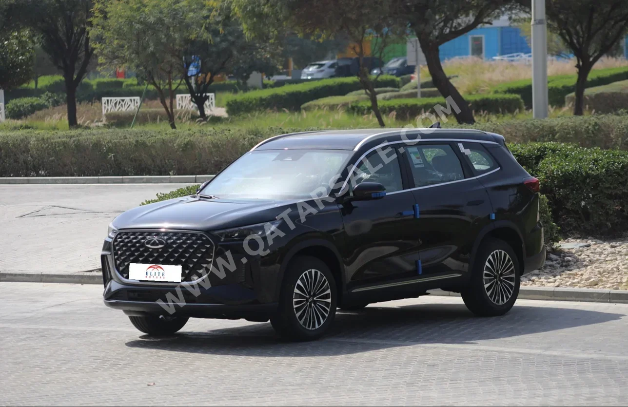 شيري  تيجو  8 برو  2026  اوتوماتيك  0 كم  4 سلندر  سحب امامي  اس يو في  أسود  تحت الضمان