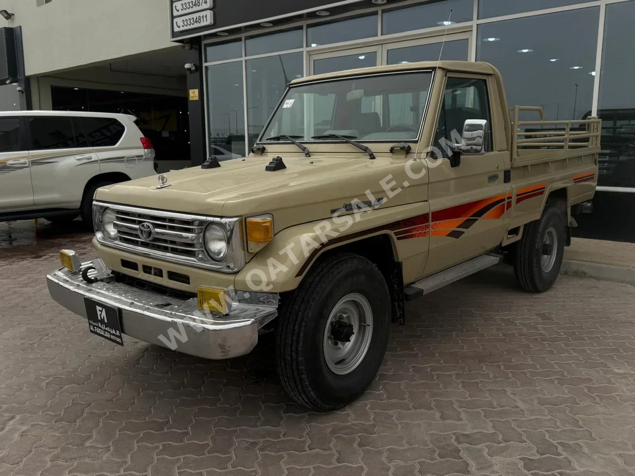 Toyota Land Cruiser LX 1997 Manual 246,000 Km 6 Cylinder Four Wheel Drive (4WD) Pick Up Beige