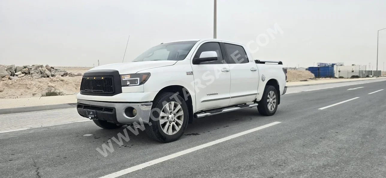 Toyota  Tundra  Platinum  2012  Automatic  457,000 Km  8 Cylinder  Four Wheel Drive (4WD)  Pick Up  White