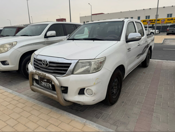 تويوتا  هاي لوكس  اس ار 5  2013  عادي  400,000 كم  4 سلندر  دفع رباعي  بيكب  أبيض