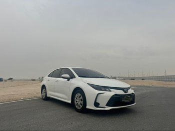 Toyota  Corolla  XLI  2022  Automatic  118,000 Km  4 Cylinder  Front Wheel Drive (FWD)  Sedan  White
