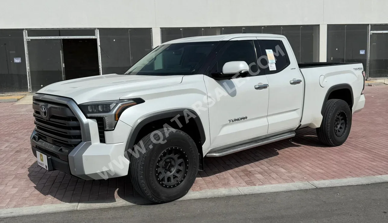 Toyota  Tundra  TRD  2022  Automatic  128,000 Km  8 Cylinder  Four Wheel Drive (4WD)  Pick Up  White