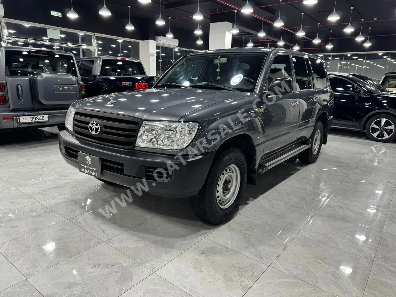 Toyota  Land Cruiser  G  2007  Manual  240,000 Km  6 Cylinder  Four Wheel Drive (4WD)  SUV  Gray