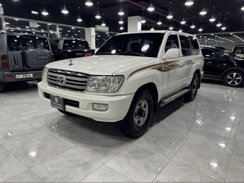 Toyota  Land Cruiser  GX  2007  Manual  300,000 Km  6 Cylinder  Four Wheel Drive (4WD)  SUV  White
