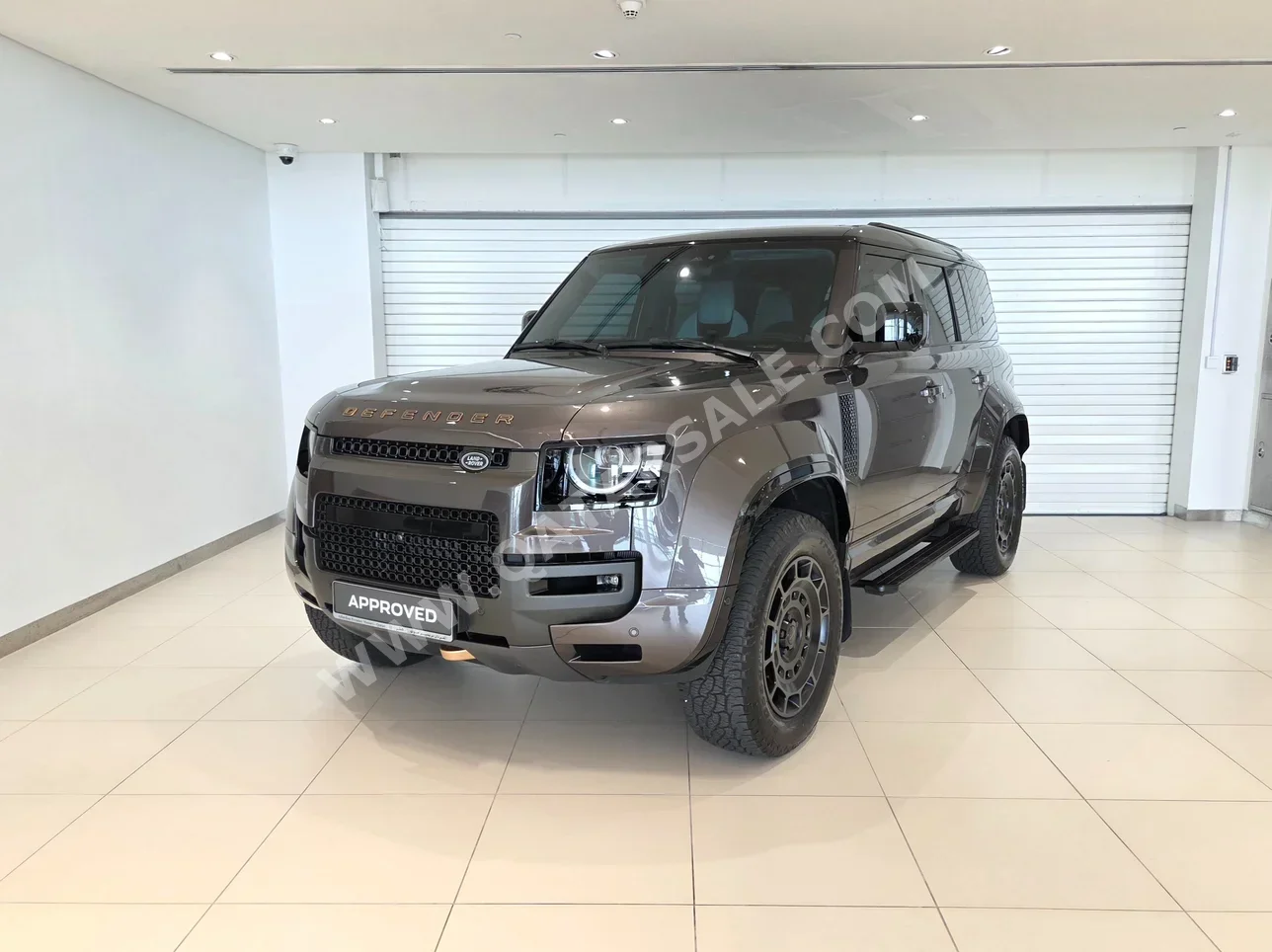 Land Rover Defender Octa 2026 Automatic 6,260 Km 8 Cylinder Four Wheel Drive (4WD) SUV Gray Metallic With Warranty