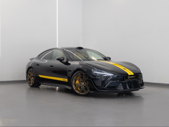 شاومي  اس يو 7  الترا  2025  اوتوماتيك  0 كم  0 سلندر  دفع كلي مستمر  سيدان  أسود