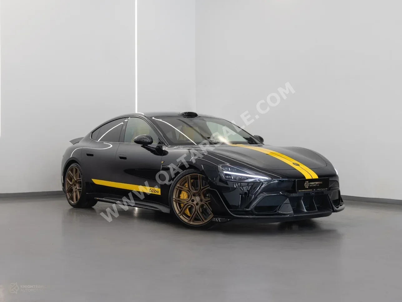 شاومي  اس يو 7  الترا  2025  اوتوماتيك  0 كم  0 سلندر  دفع كلي مستمر  سيدان  أسود