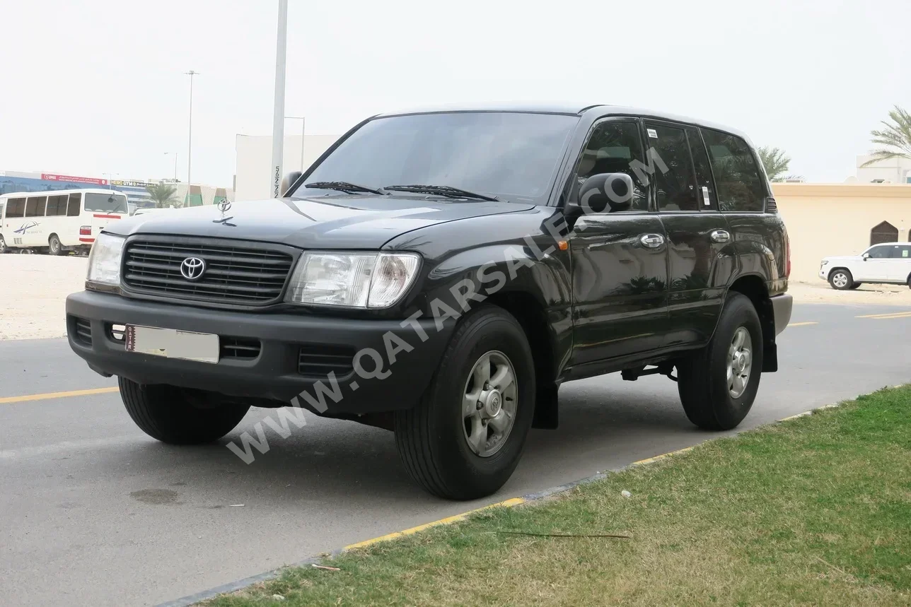Toyota  Land Cruiser  G  2001  Automatic  400,000 Km  6 Cylinder  Four Wheel Drive (4WD)  SUV  Black