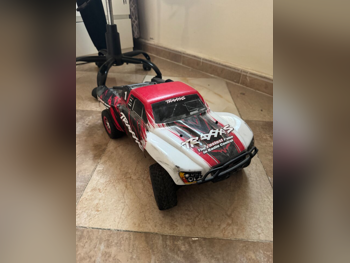 مركبات  - أكثر من 12 سنة  - أحمر