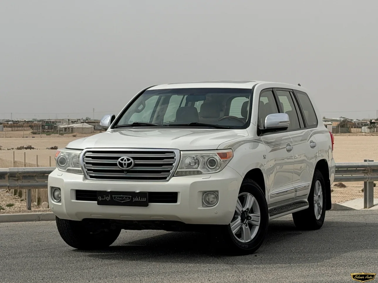 Toyota  Land Cruiser  VXR  2014  Automatic  412,000 Km  8 Cylinder  Four Wheel Drive (4WD)  SUV  White
