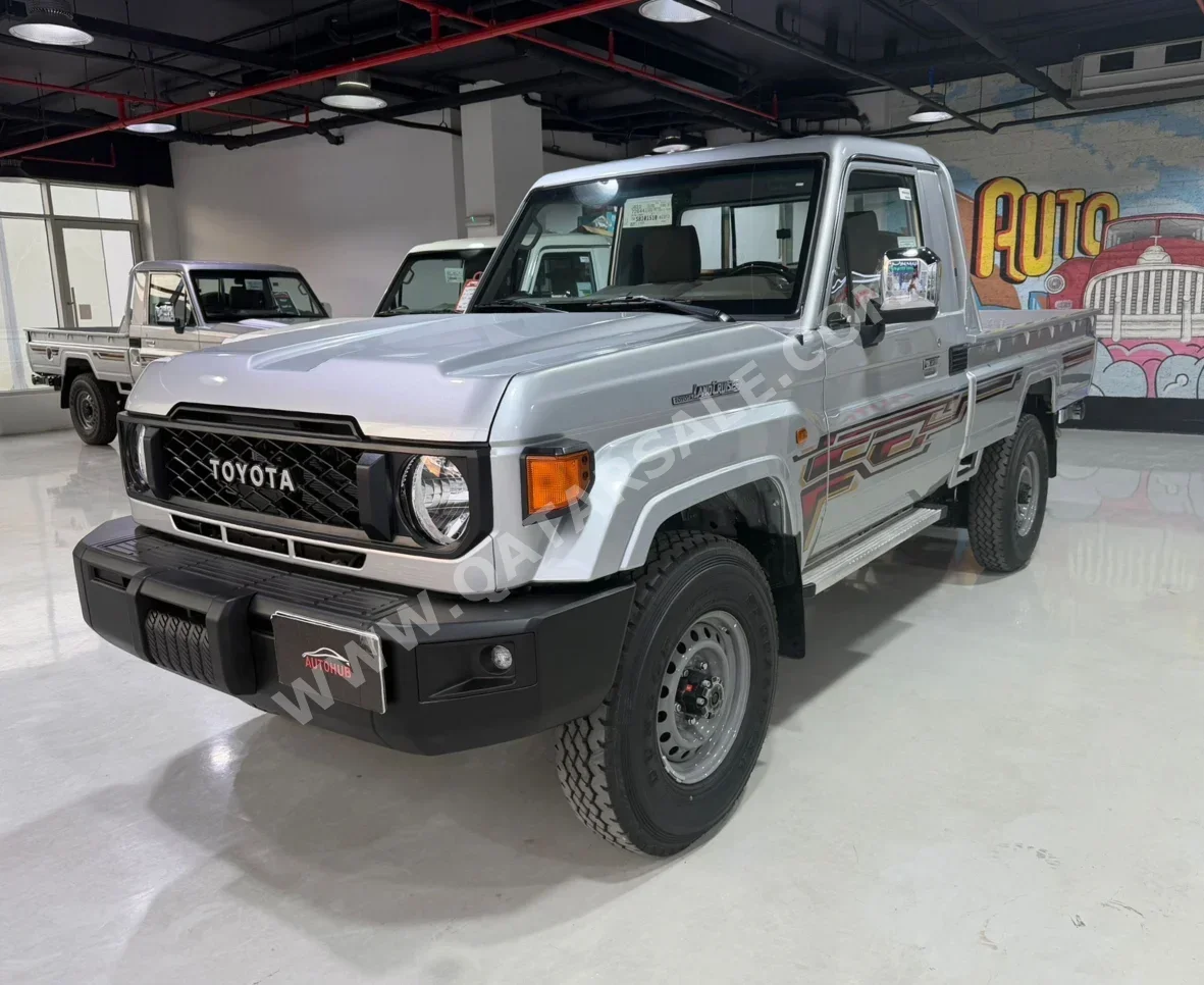Toyota  Land Cruiser  LX  2025  Manual  0 Km  6 Cylinder  Four Wheel Drive (4WD)  Pick Up  Silver  With Warranty