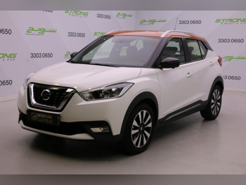 Nissan  Kicks  SL  2020  Automatic  59,000 Km  4 Cylinder  Front Wheel Drive (FWD)  SUV  White and Orange