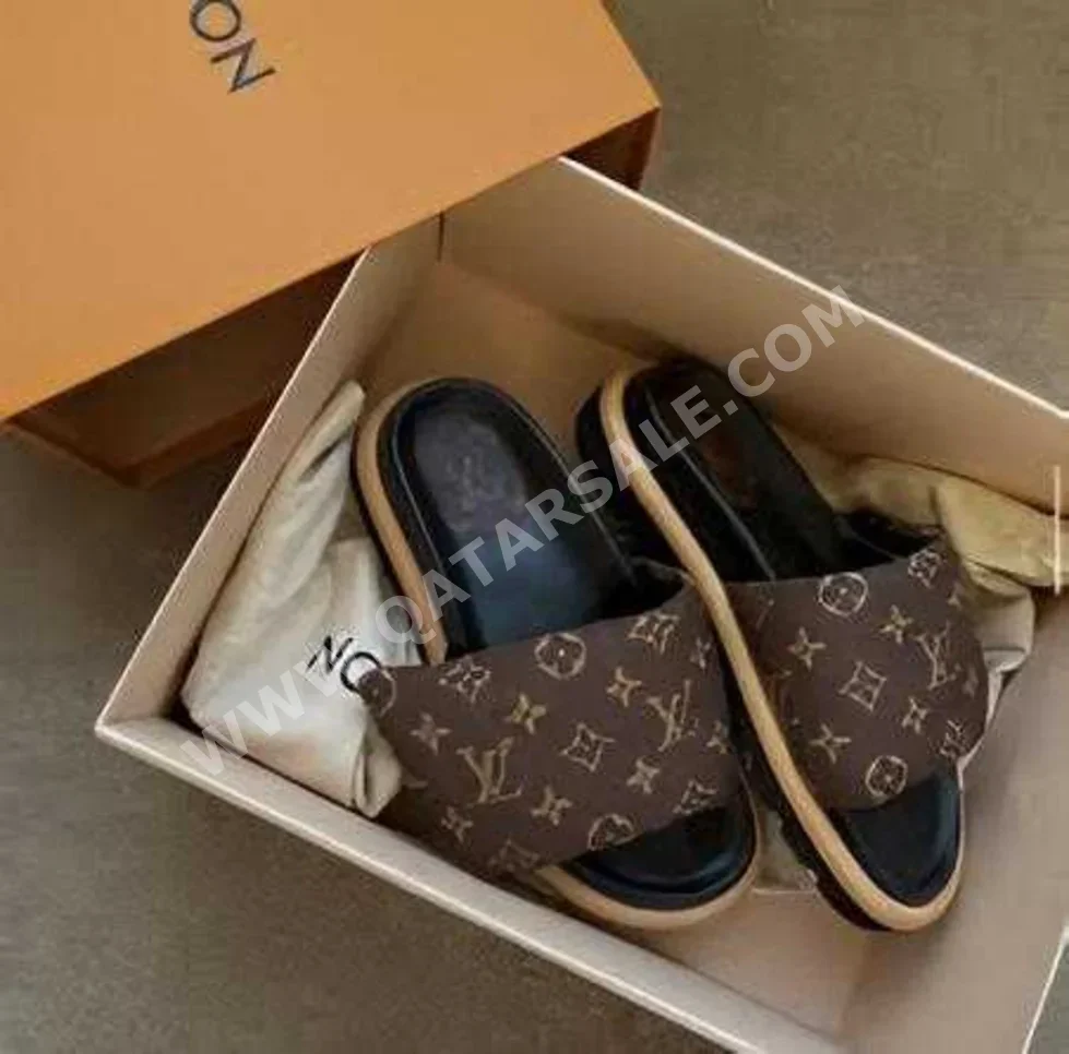 Slippers / Sandals Genuine Leather  Brown Size 38  Women