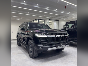 تويوتا  لاند كروزر  جي ار سبورت توين تيربو  2024  اوتوماتيك  50,000 كم  6 سلندر  دفع رباعي  اس يو في  أسود  تحت الضمان