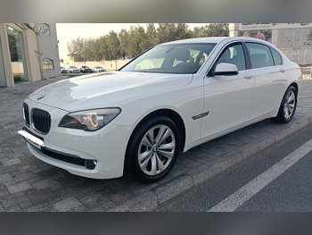 بي ام دبليو  الفئة - السابعة  730 Li  2012  اوتوماتيك  27,000 كم  6 سلندر  دفع خلفي  سيدان  أبيض